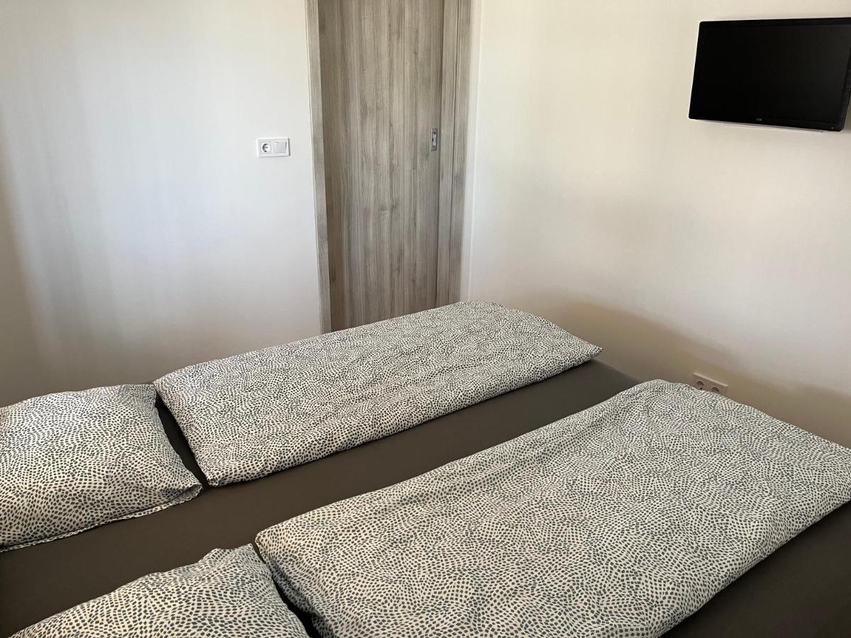 Rajczi Apartman Mohács Екстериор снимка