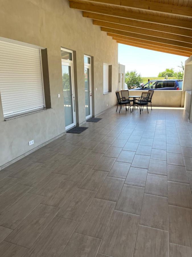 Rajczi Apartman Mohács Екстериор снимка