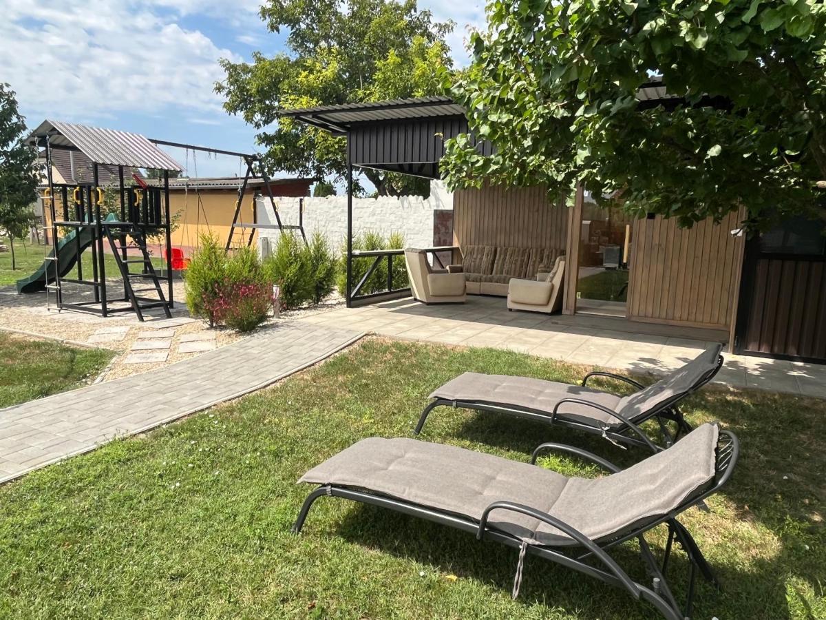 Rajczi Apartman Mohács Екстериор снимка
